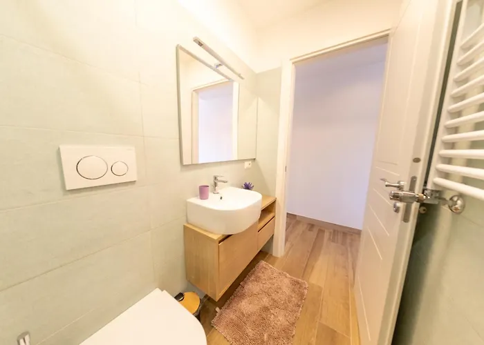 New Cozy Apt, Close To Downtown Appartamento Roma