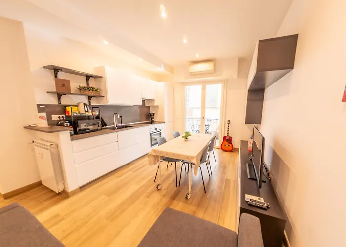 New Cozy Apt, Close To Downtown Appartamento Roma