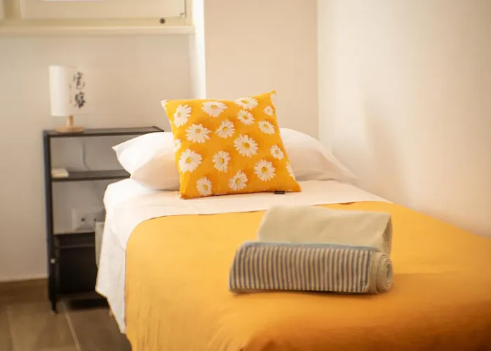 Appartamento New Cozy Apt, Close To Downtown Roma