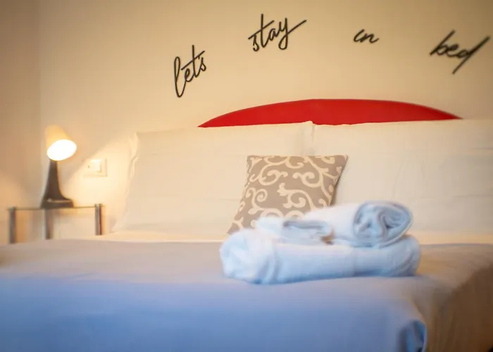 New Cozy Apt, Close To Downtown